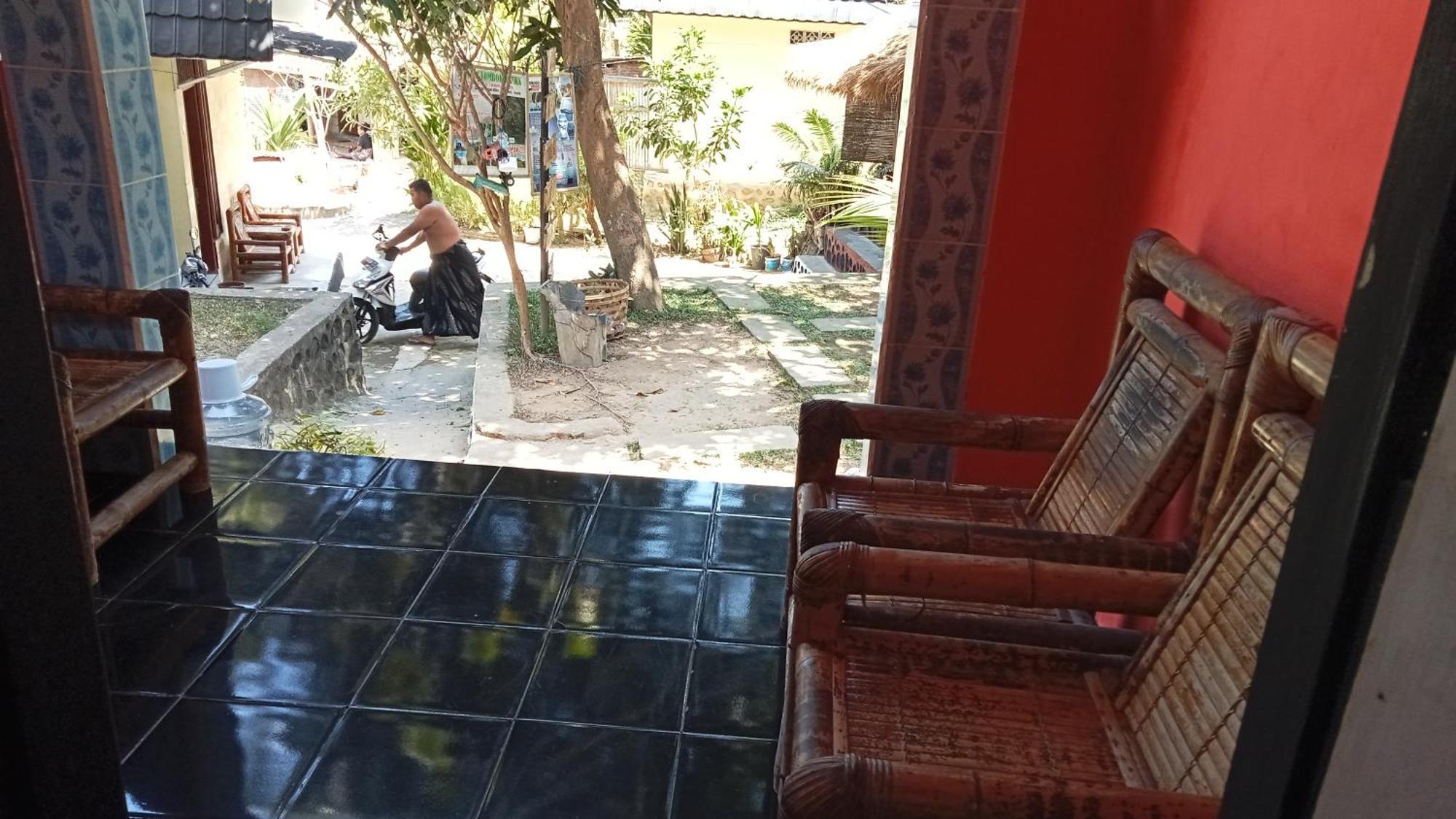 Roy Homestay Kuta Kuta  エクステリア 写真