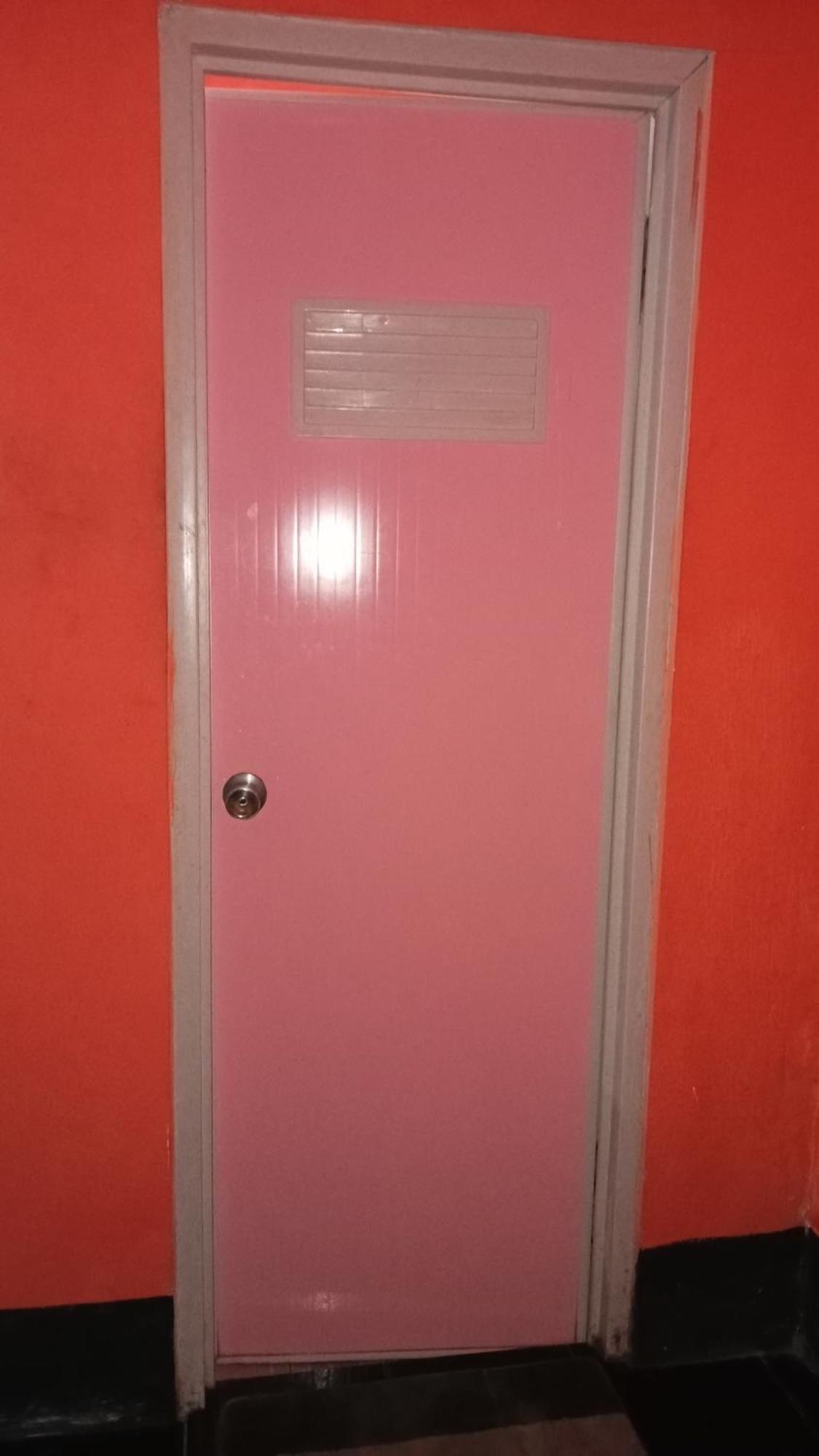 Roy Homestay Kuta Kuta  エクステリア 写真