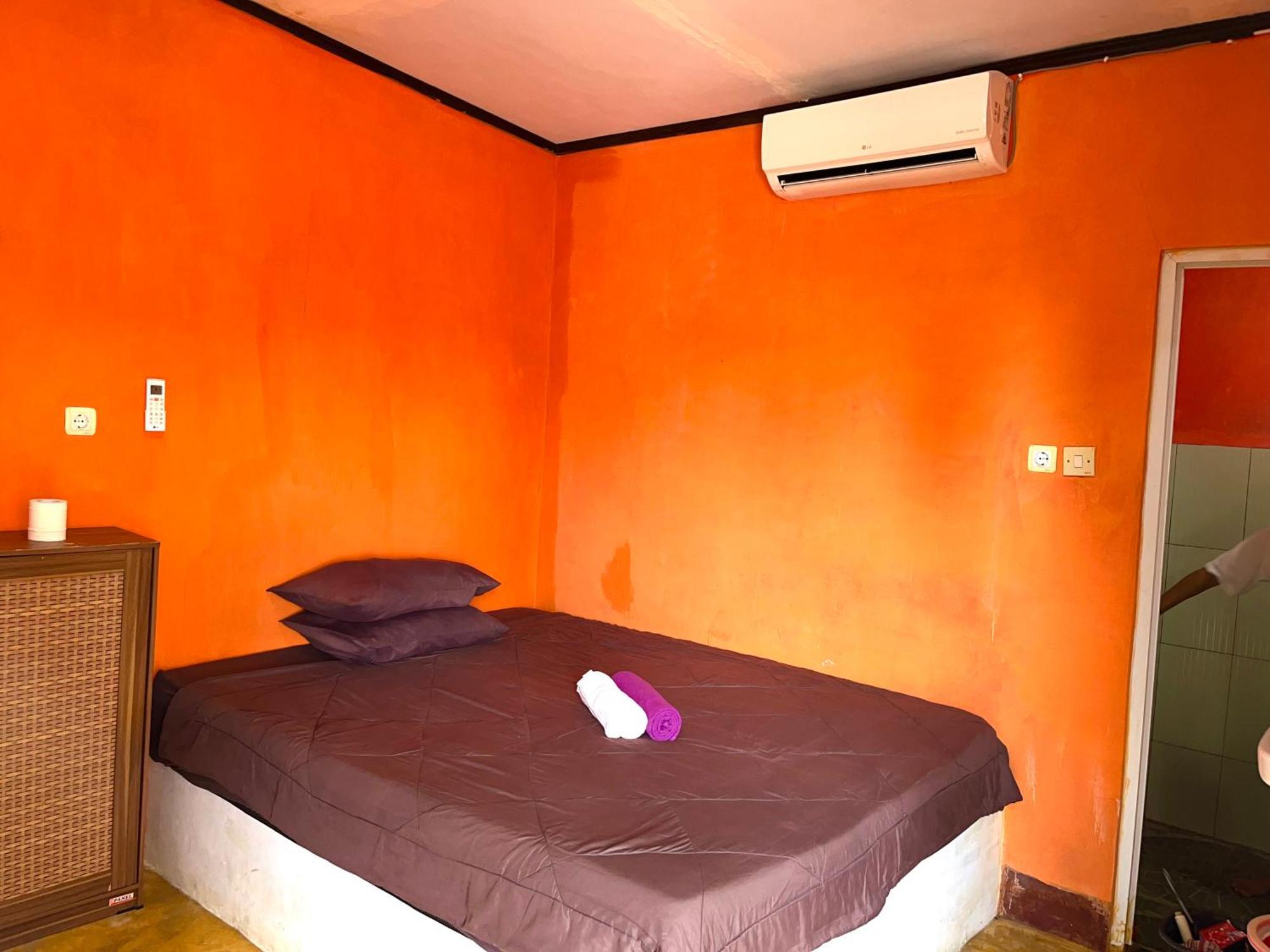 Roy Homestay Kuta Kuta  エクステリア 写真
